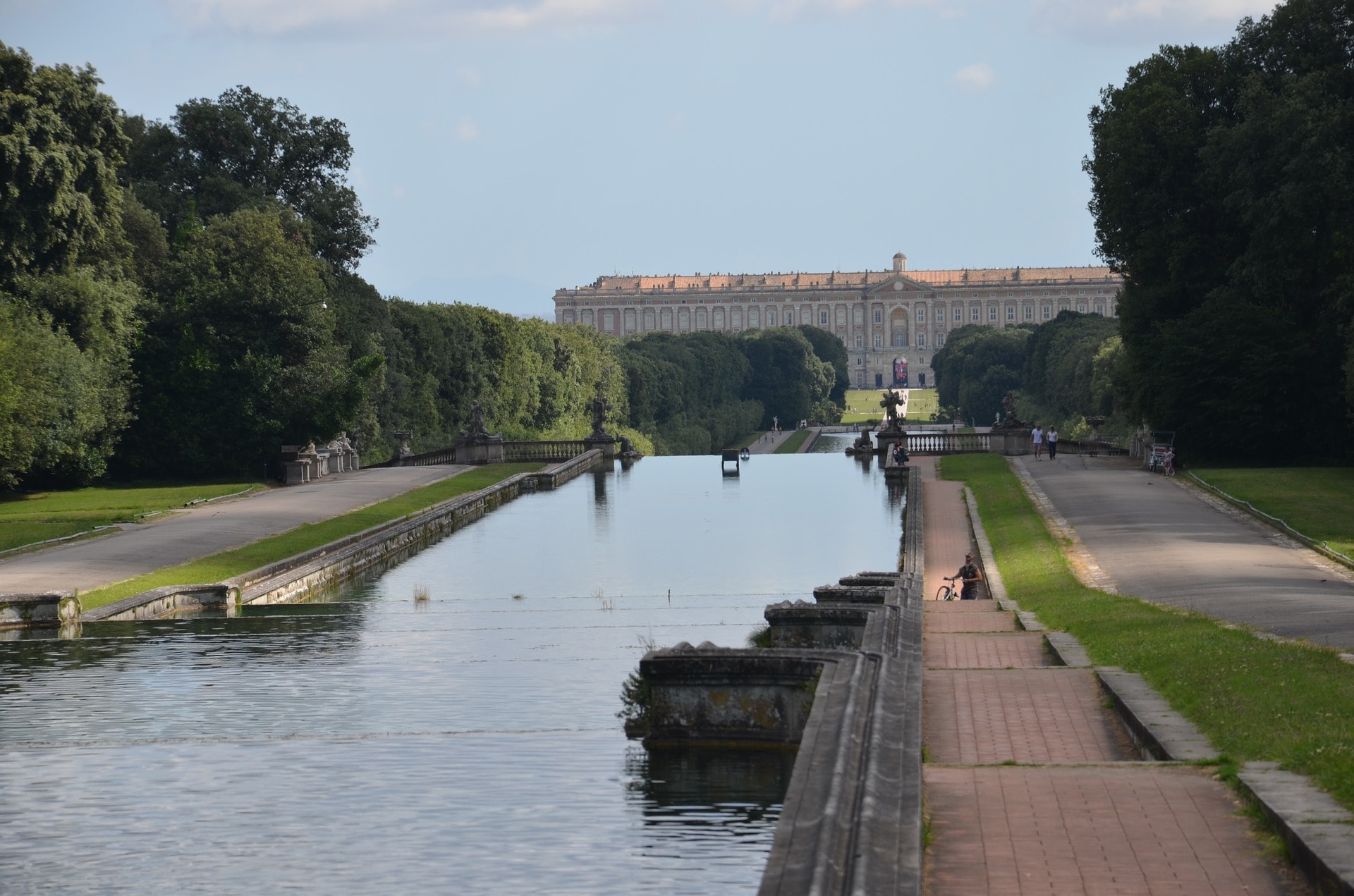 tour a caserta